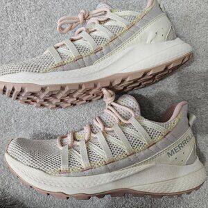 Merrell Women’s Bravada Edge Performance Trail Running Shoe, beige pink sz 9